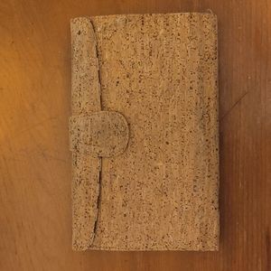 EUC cork look clutch